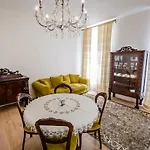 Lesni Pramen شقة *